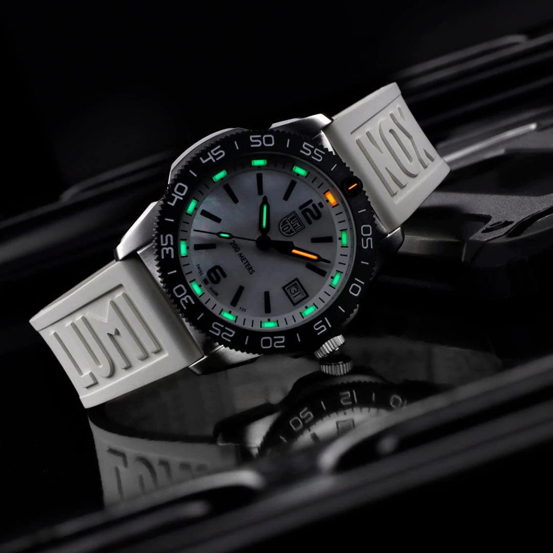 Luminox Pacific Diver Ripple Collection 3120M Series Watch XS